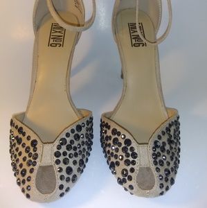 New - beige suede peep toe heel with Stones